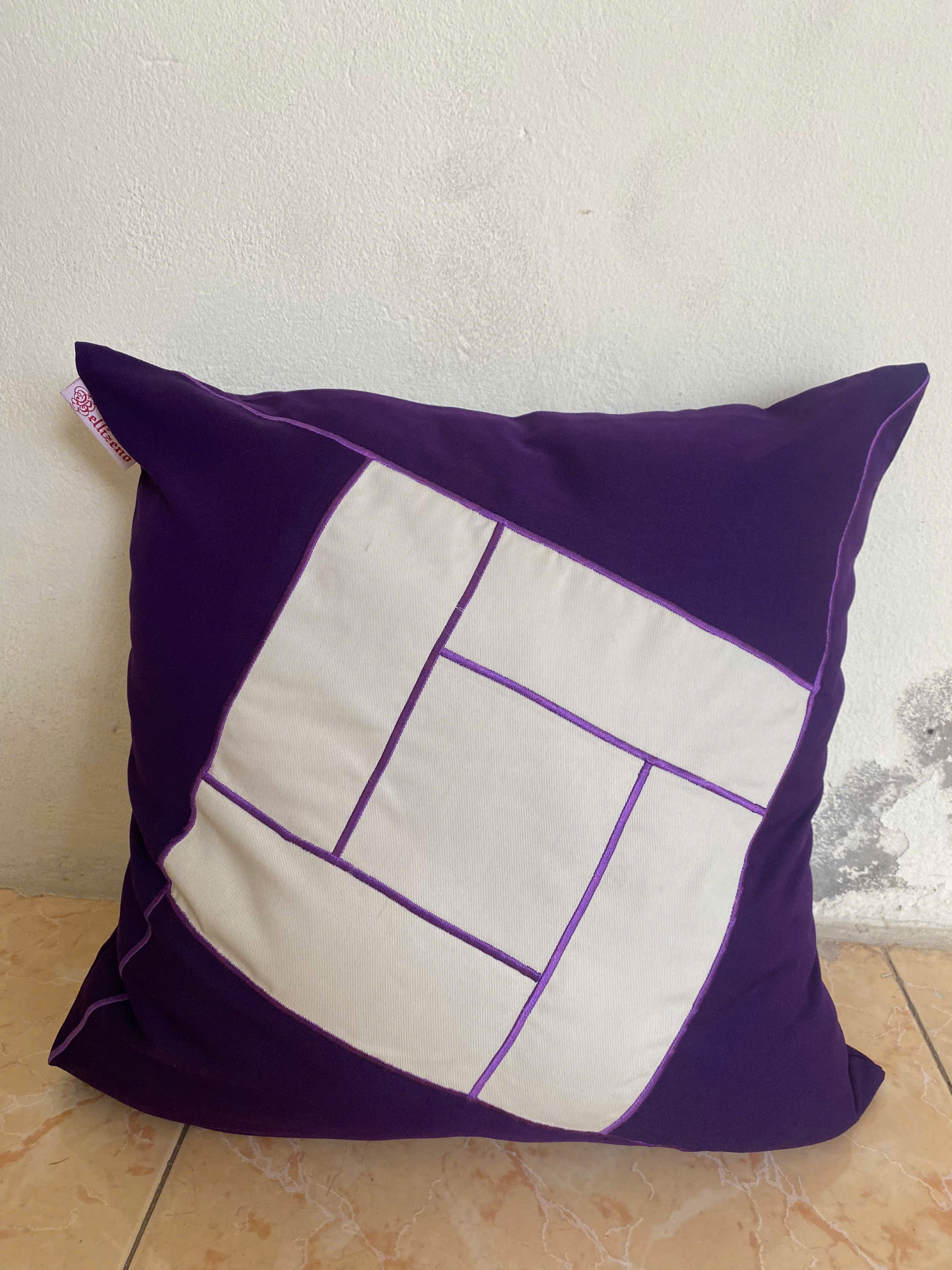 Gối sofa phối mầu - Tím-kem